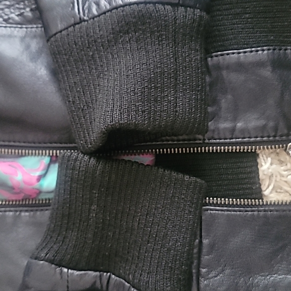 Danier leather jacket - Picture 4 of 7